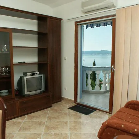 By The Sea - 10437 Apartamento Crikvenica