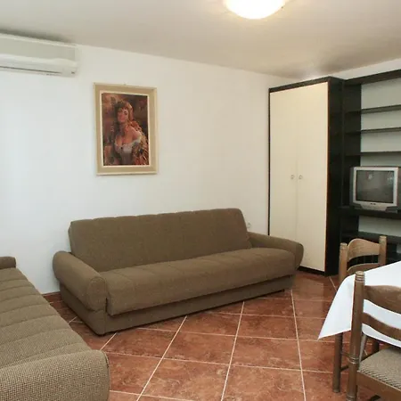 Apartamento By The Sea - 10437