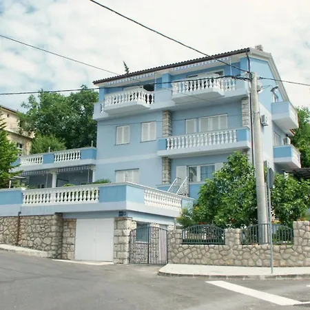 Apartment By The Sea - 10437 Crikvenica